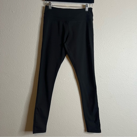 Puma Black Leggings - Picture 2 of 3